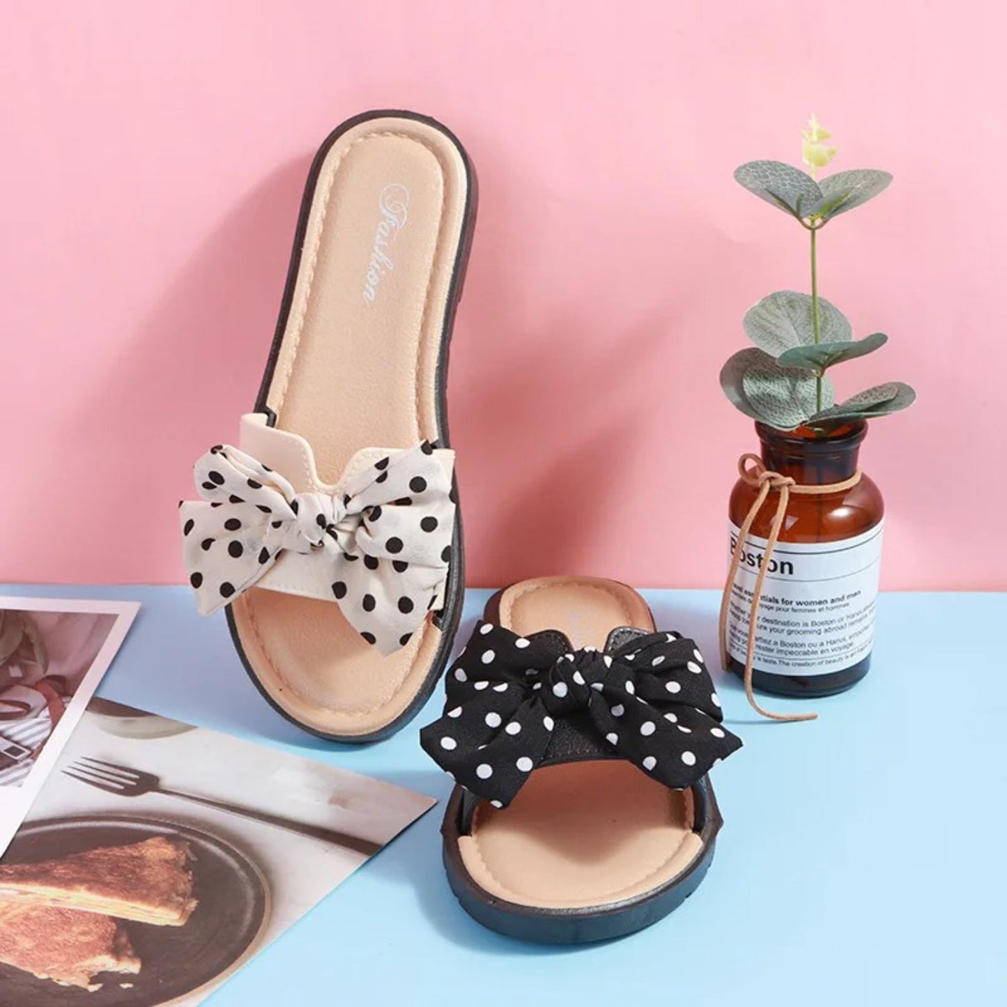 NIMA witte stippenprint lichtgewicht slippers