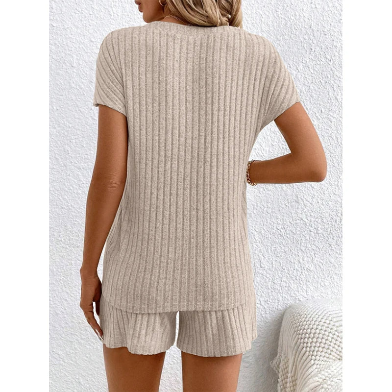 NIMA Korte broek met koord, v-hals zomer set dames