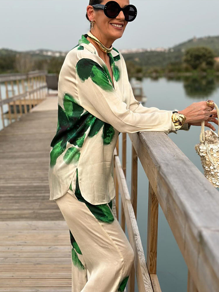 NIMA witte blouse en broek set met groene bloemenprint