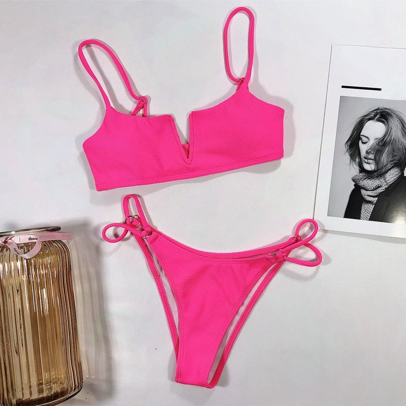NIMA Braziliaanse bikini met v-hals