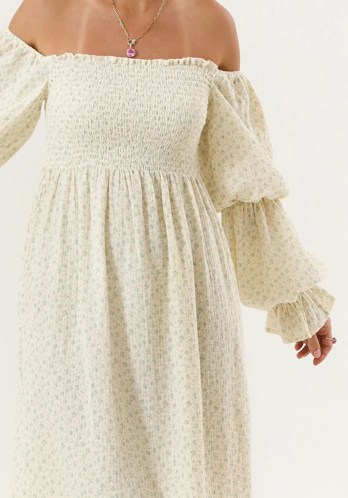 NIMA Chiffon jurk met klokmouwen
