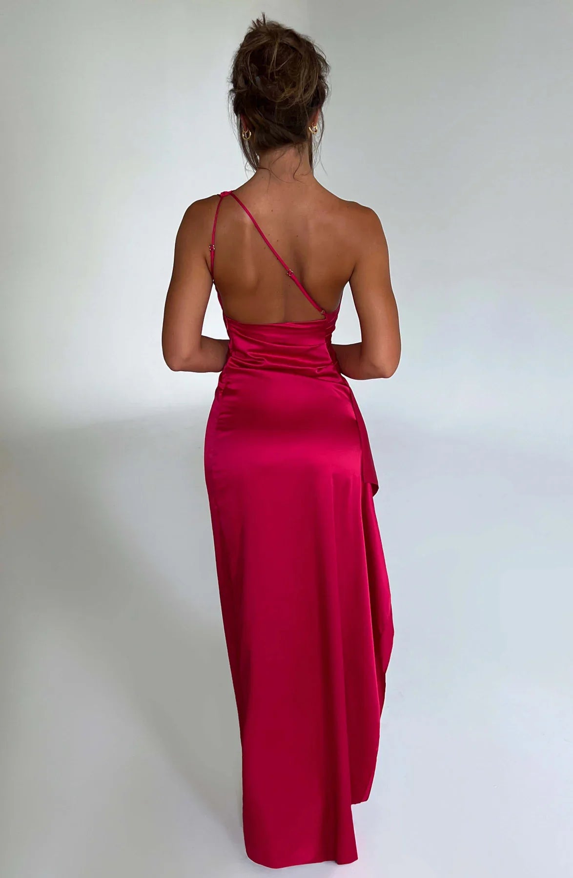 NIMA Elegante Satijnen Splitjurk met één Schouder