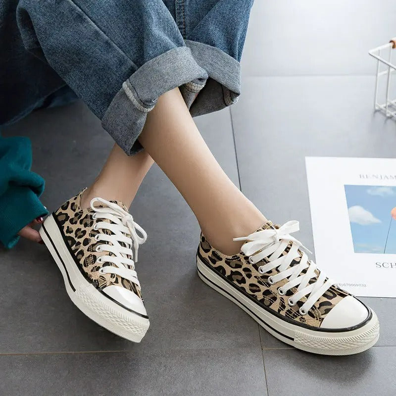 NIMA Panterprint veterschoenen antislip Dames hoge sneakers