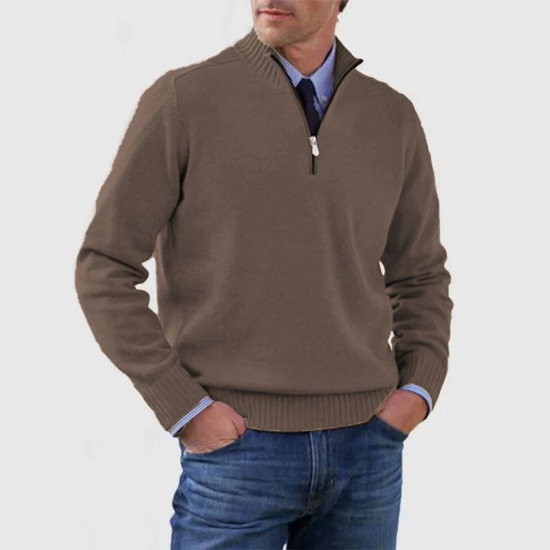 Men's pullover with half zip – cozy and modern