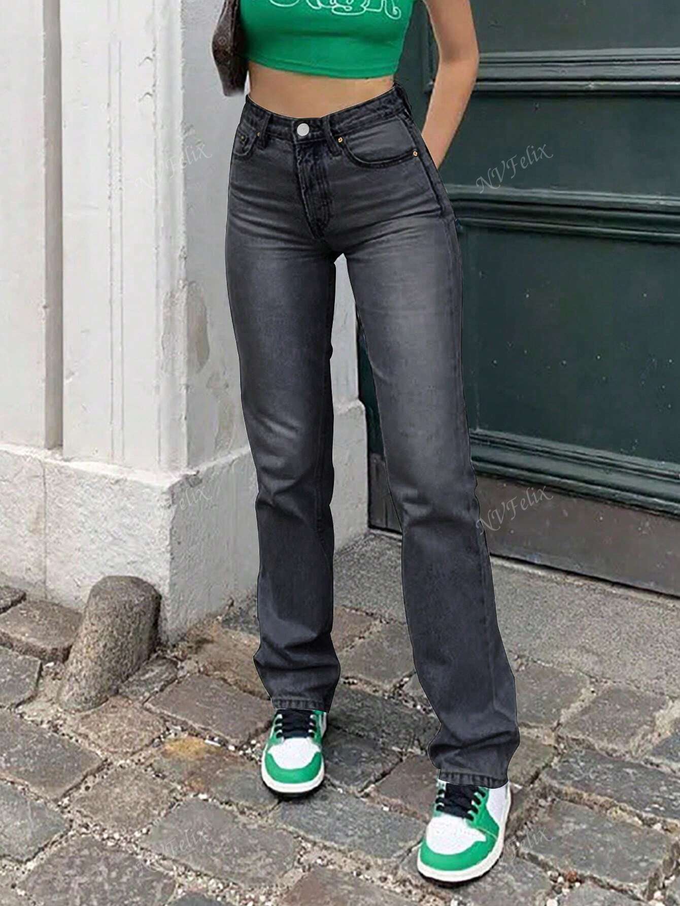High-waist straight-leg jeans – women