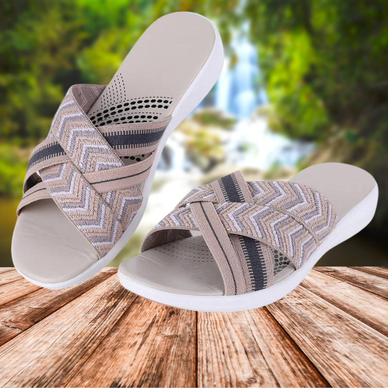 NIMA comfortabele slippers met kruisbanden met geometrisch patroon