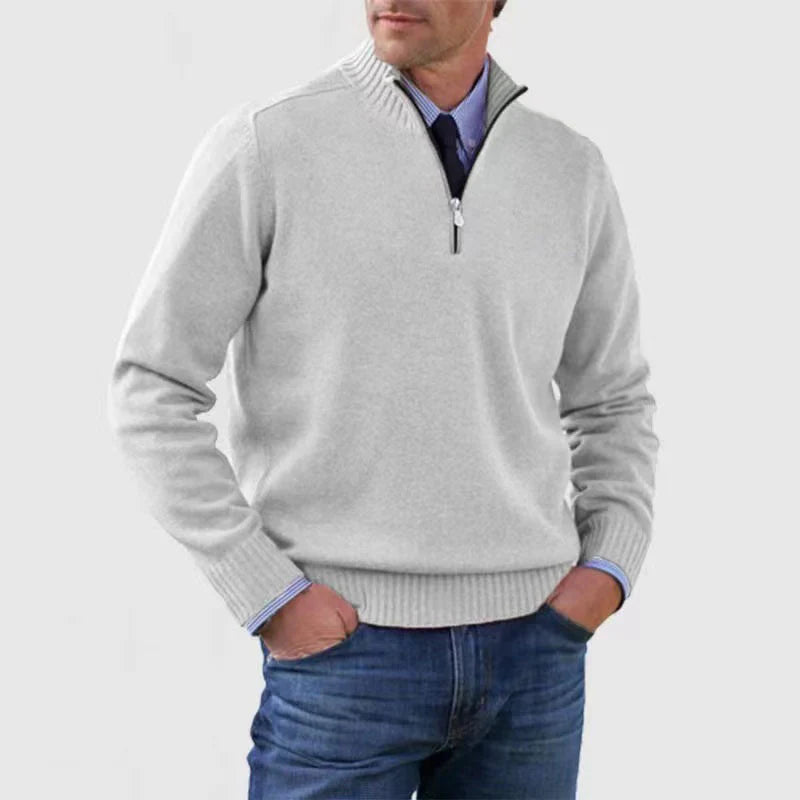 Men's pullover with half zip – cozy and modern