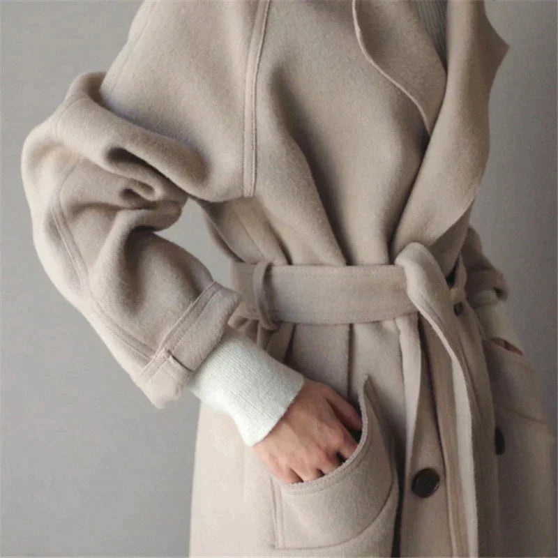Long women's coat with belt – classic & figure-hugging