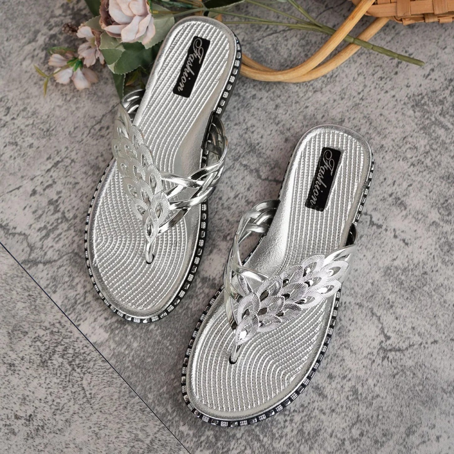 NIMA zilveren platte antislip comfortabele slippers