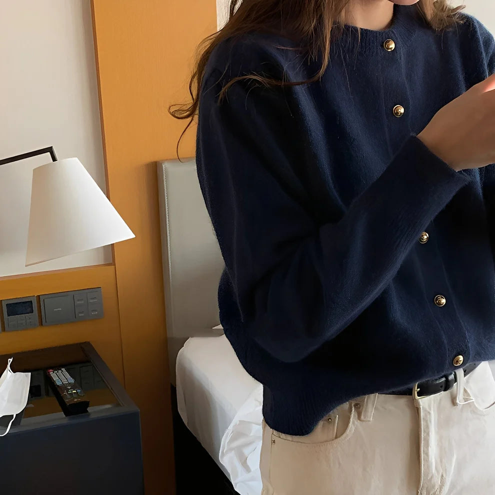 Merla – sweater coat with a round neckline and a relaxed fit