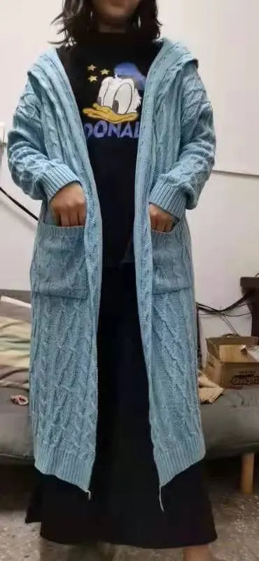 Anahi - warm and knitted cardigan