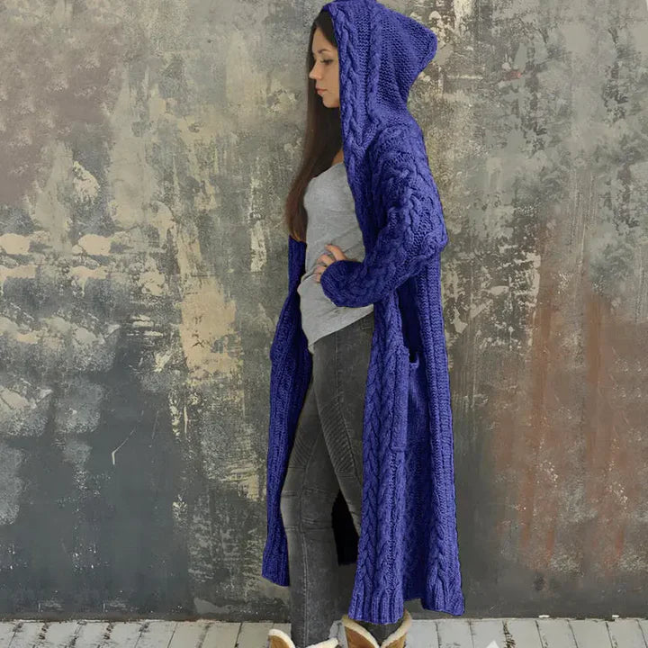Anahi - warm and knitted cardigan