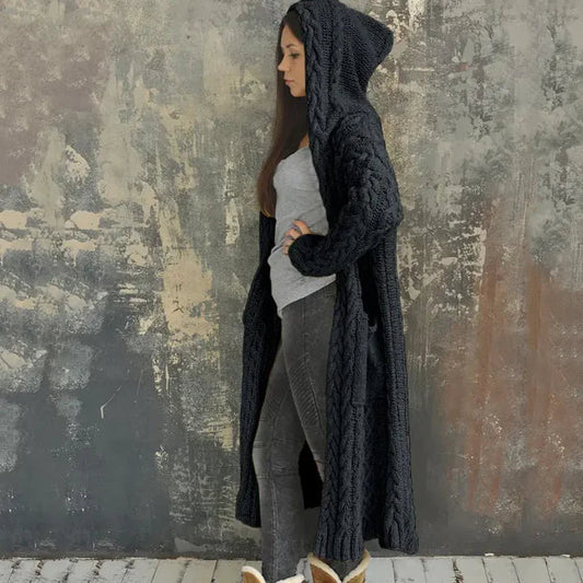 Anahi - warm and knitted cardigan