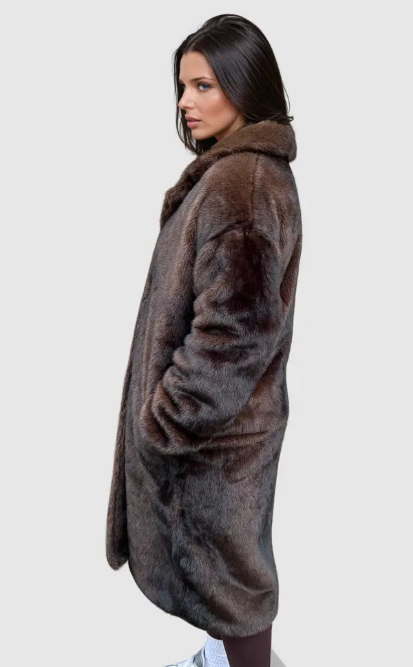 Lucy long faux fur coat – luxurious winter style