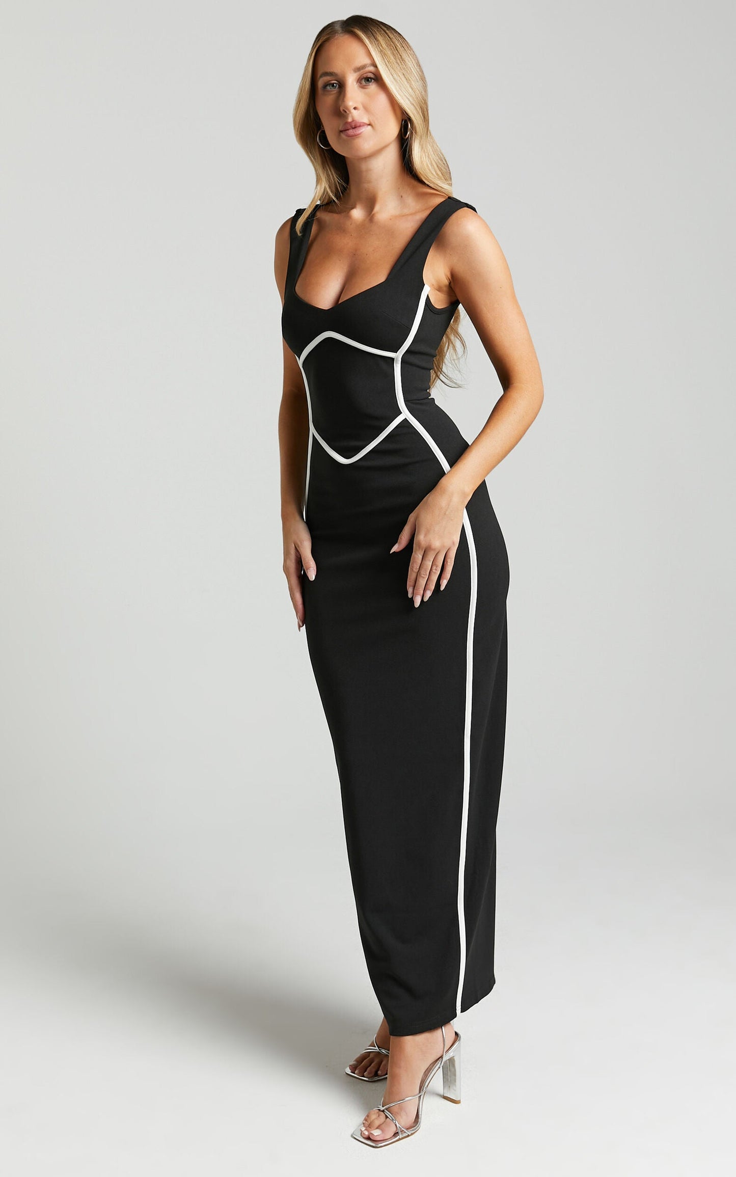 NIMA Bodycon maxi jurk met ronde hals