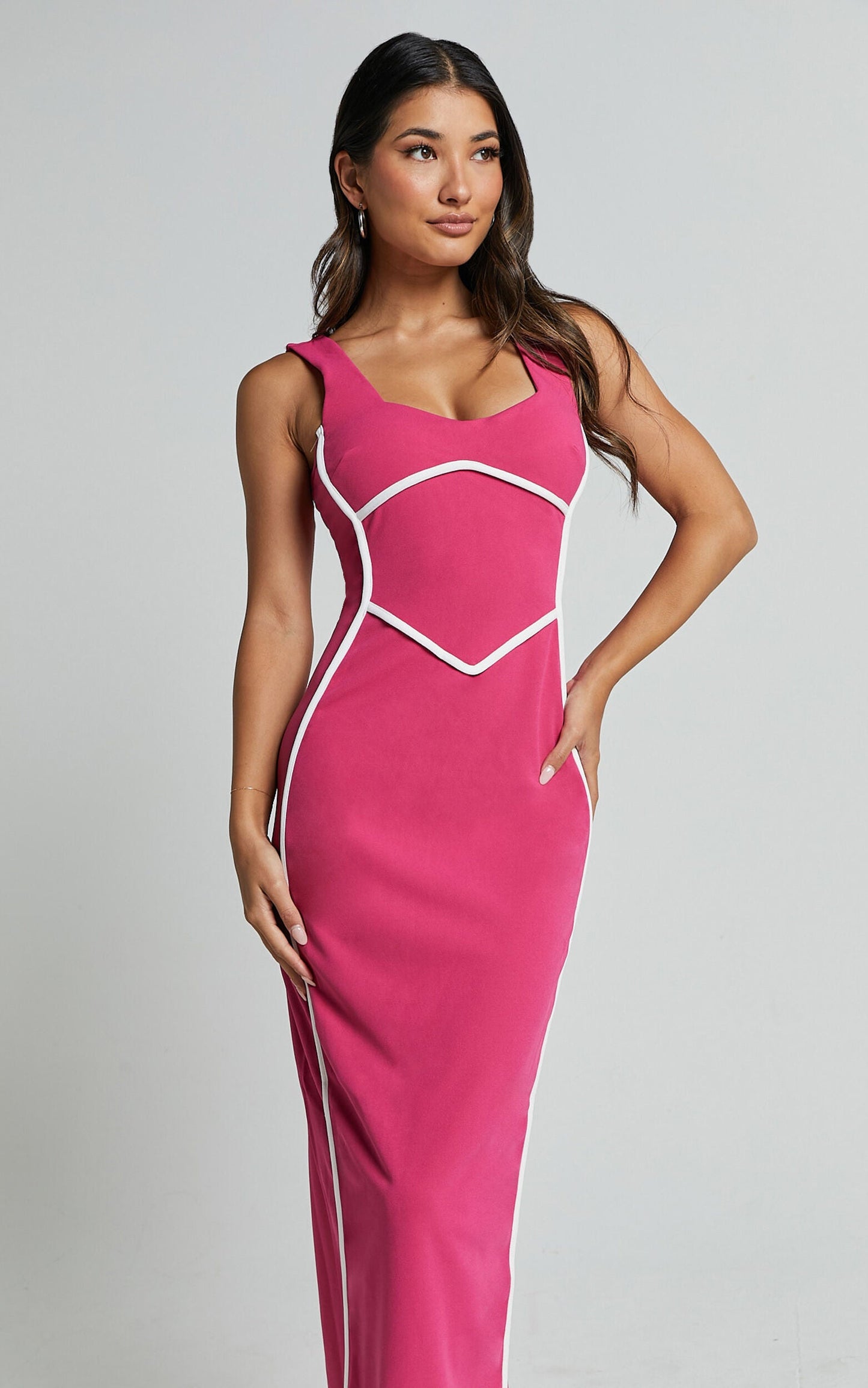 NIMA Bodycon maxi jurk met ronde hals