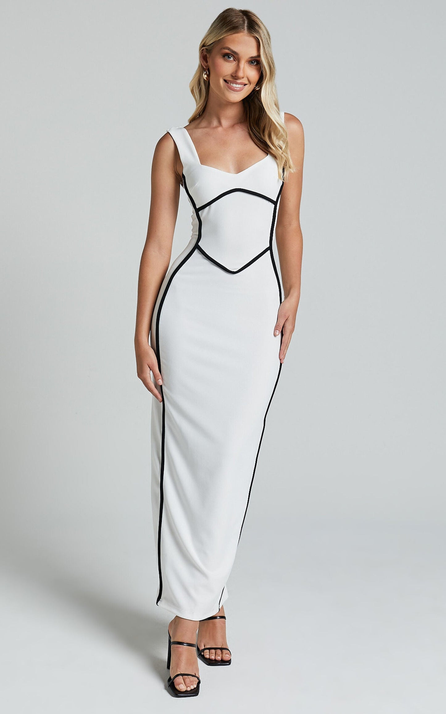 NIMA Bodycon maxi jurk met ronde hals