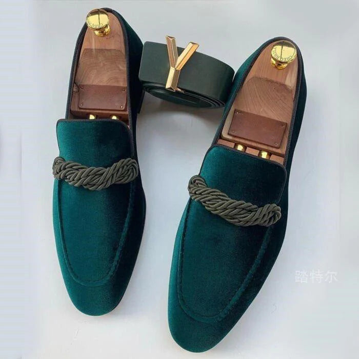 Jonas – corduroy loafers with braided detailing and an elegant cut
