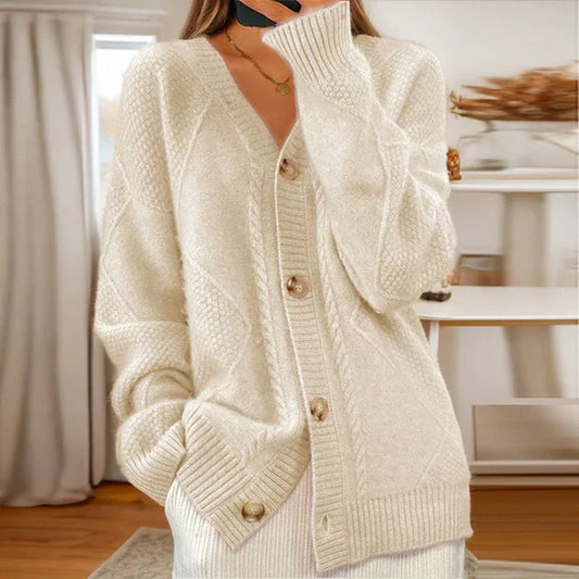 Eloise – classic cable knit cardigan made from cotton