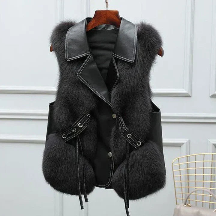Megane – elegant fur vest with a luxurious look