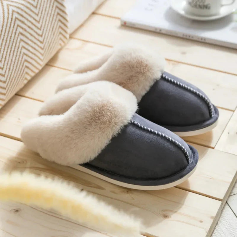 Women's slippers with fur trim – cozy loungewear style