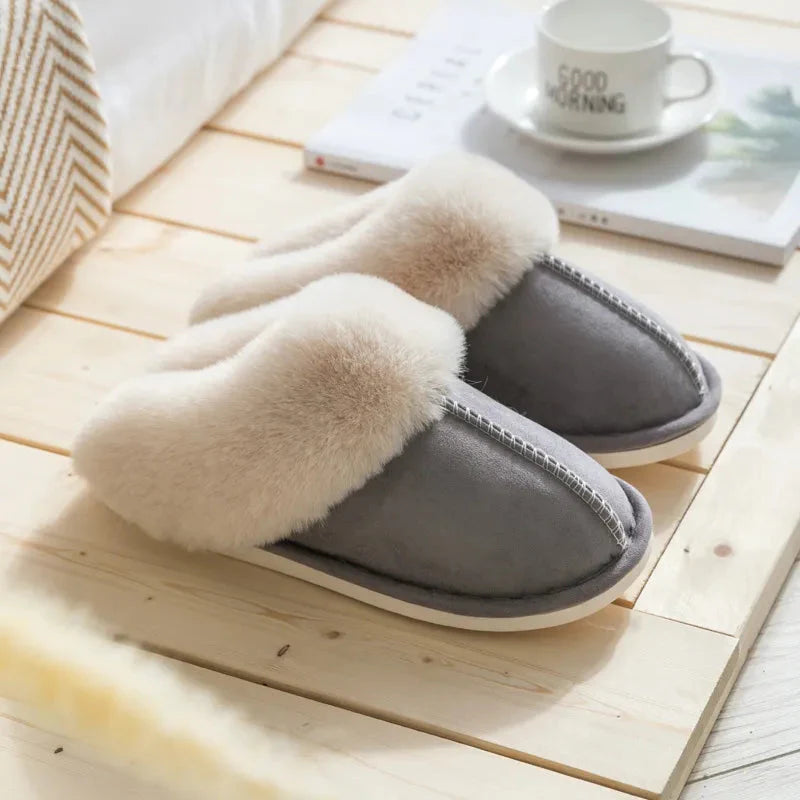 Women's slippers with fur trim – cozy loungewear style