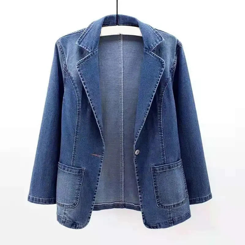 Women's denim jacket with pocket – a denim classic for everyday wear