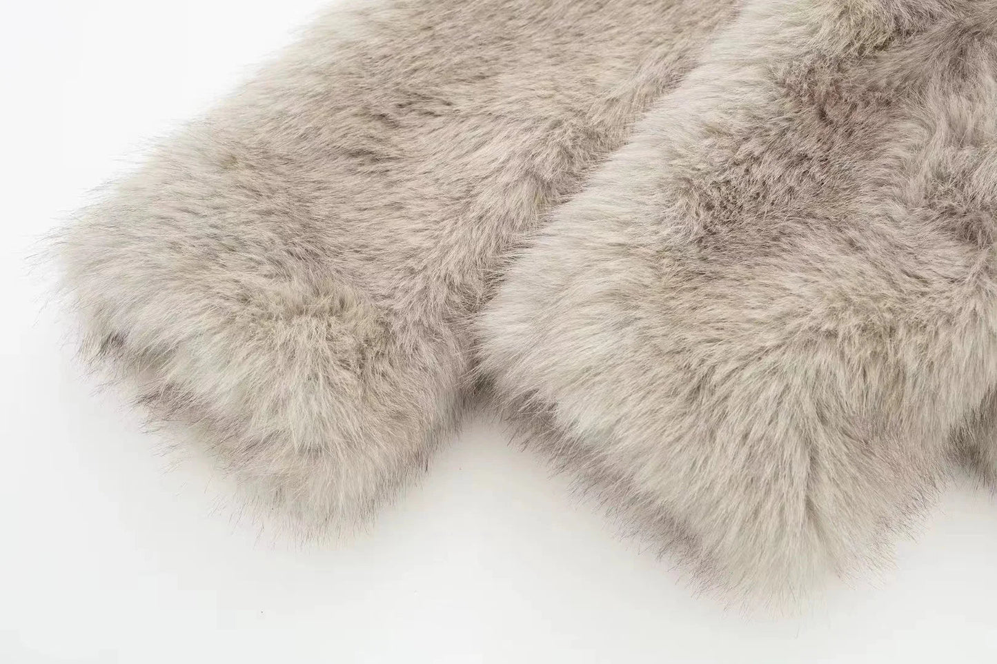 Warm fur jacket for women in a stylish design