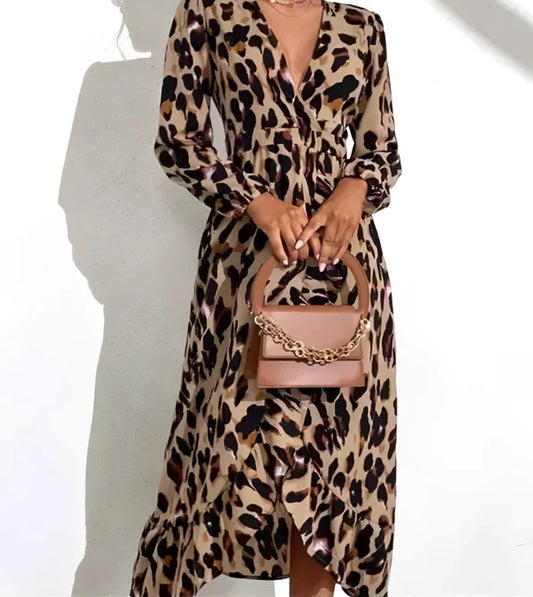 NIMA Kleid mit V-Ausschnitt 2024