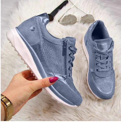 Demetra – stylish non-slip sneaker