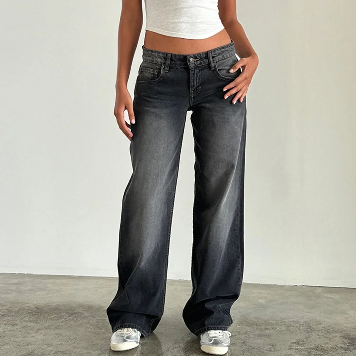 Women's wide-leg vintage jeans
