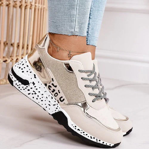 Trendy sports shoes - Women