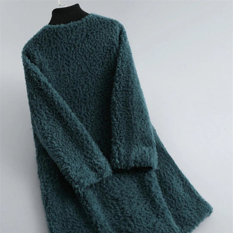 Women’s shearling fur coat soft & chic – women