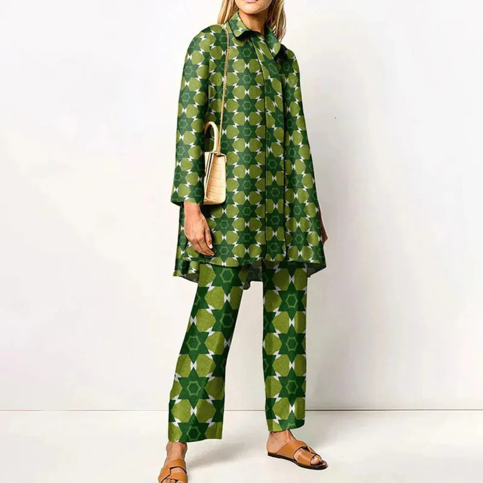 Women’s vintage print sweater two-piece outfit – women