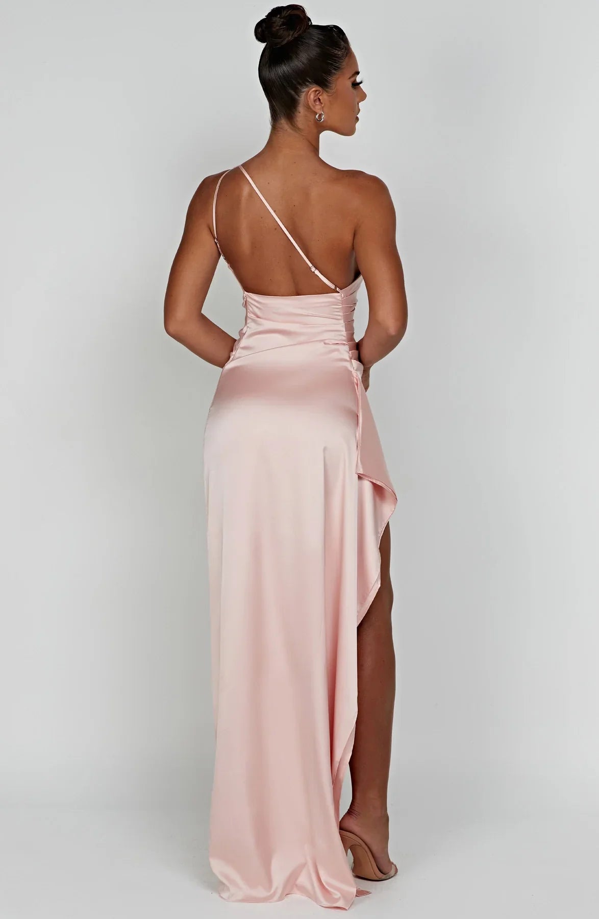 NIMA Elegante Satijnen Splitjurk met één Schouder