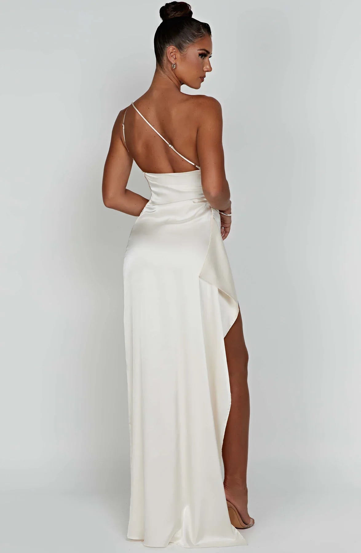 NIMA Elegante Satijnen Splitjurk met één Schouder
