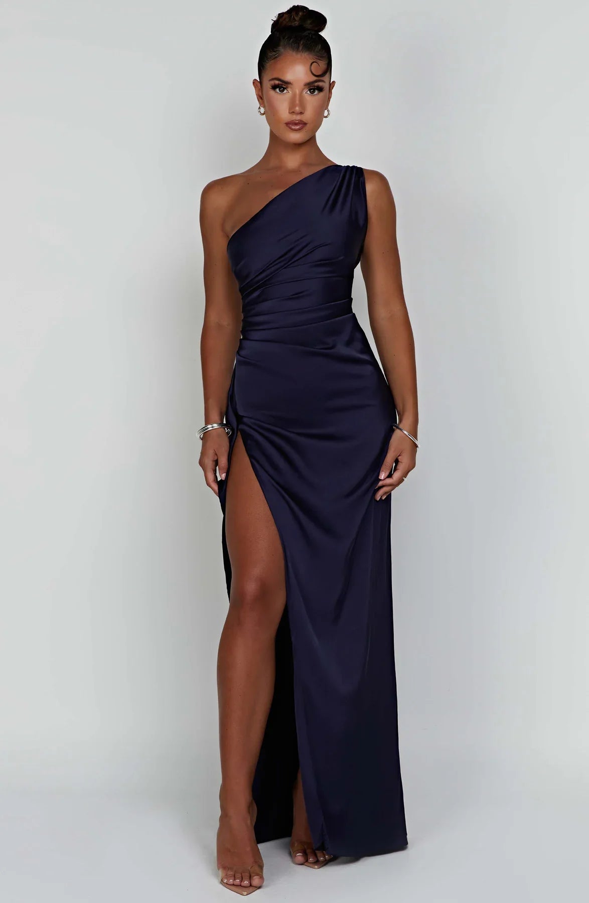 NIMA Elegante Satijnen Splitjurk met één Schouder