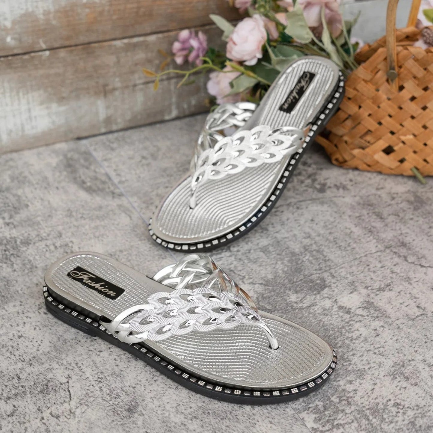 NIMA zilveren platte antislip comfortabele slippers