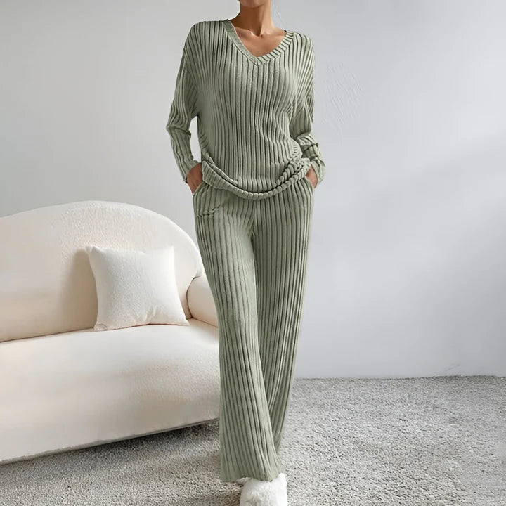 Isla – striped v-neck sweater set