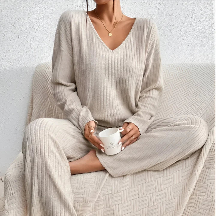 Isla – striped v-neck sweater set