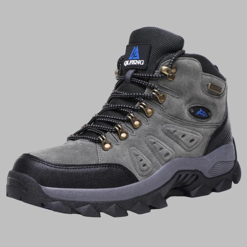Men's outdoor hiking shoes with a grippy sole – stable & comfortable