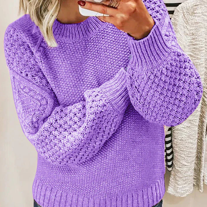 Alina – oversized knit sweater in a wool blend with cable knit pattern