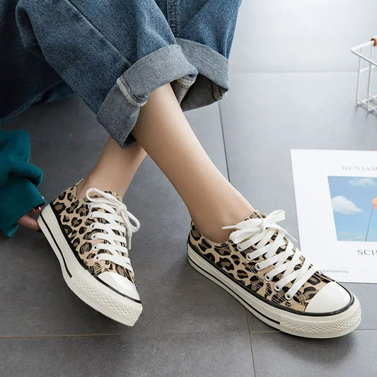 NIMA Panterprint veterschoenen antislip Dames hoge sneakers