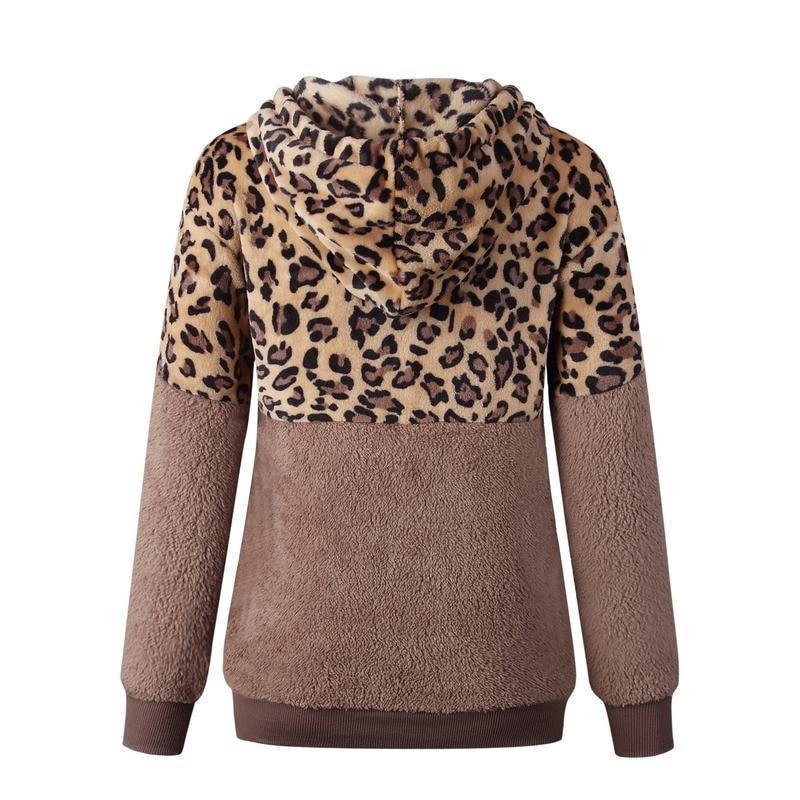 Teddy pullover - extremely warm and cozy hoodie with a stylish leopard pattern for spring