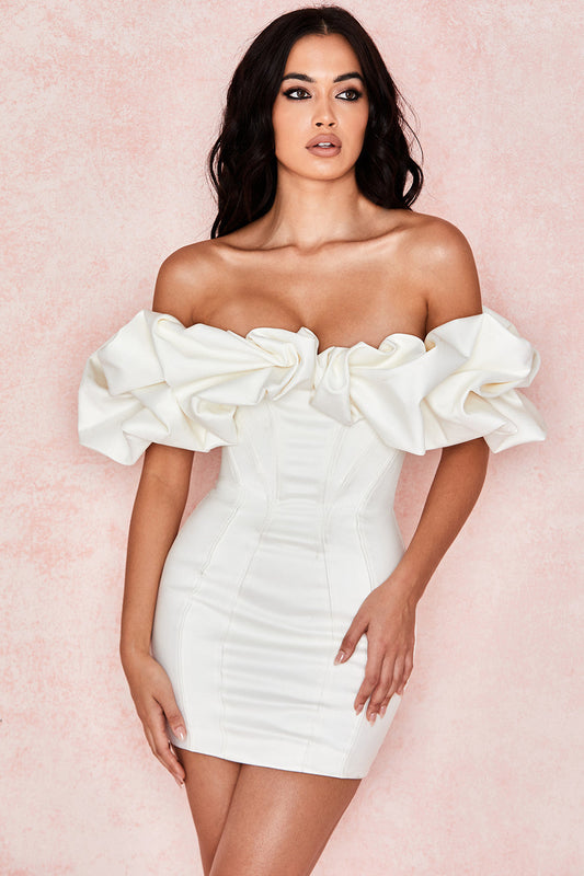 NIMA Satijnen strapless jurk met ruches