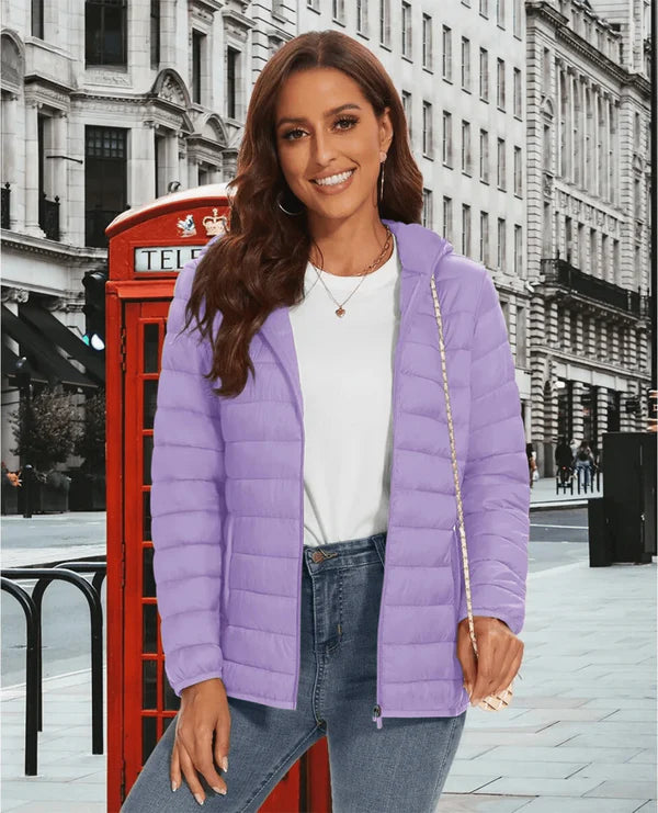 Susanne – lightweight quilted jacket with hood and modern fit